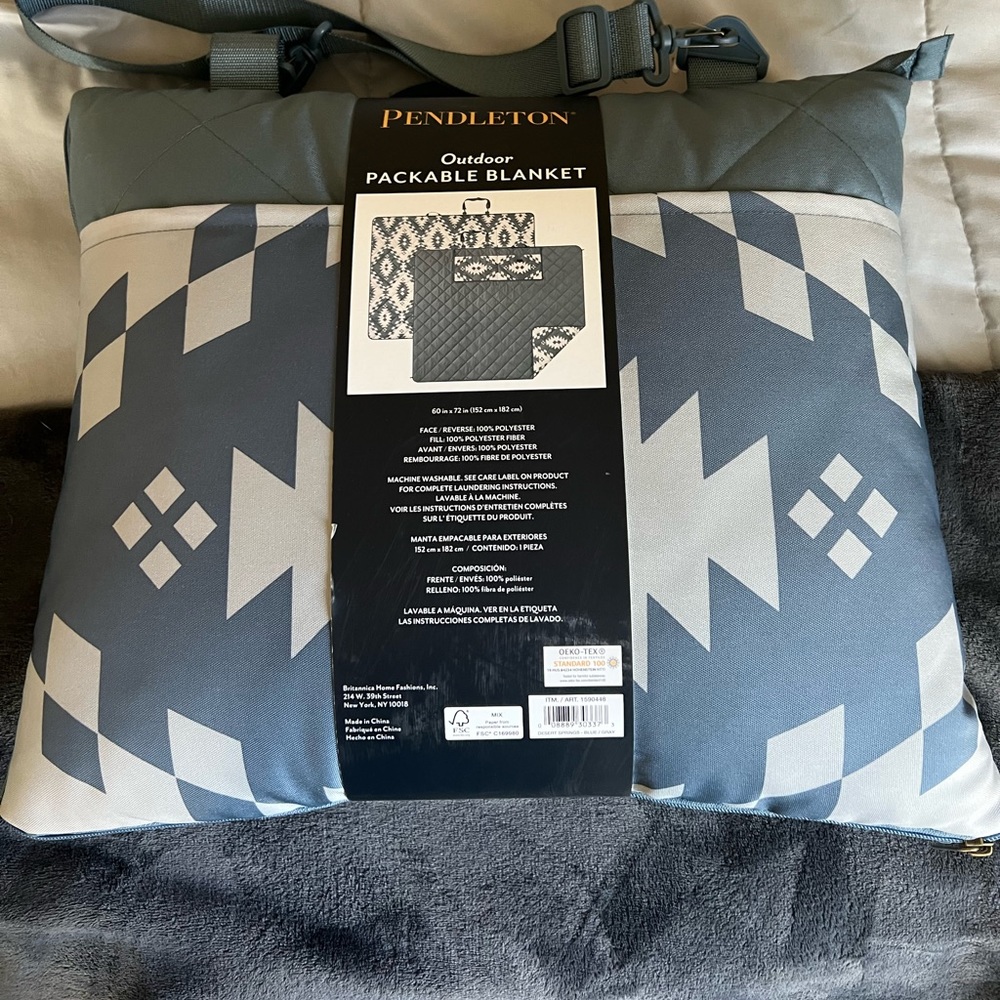 Pendleton Packable Blanket. NWT!